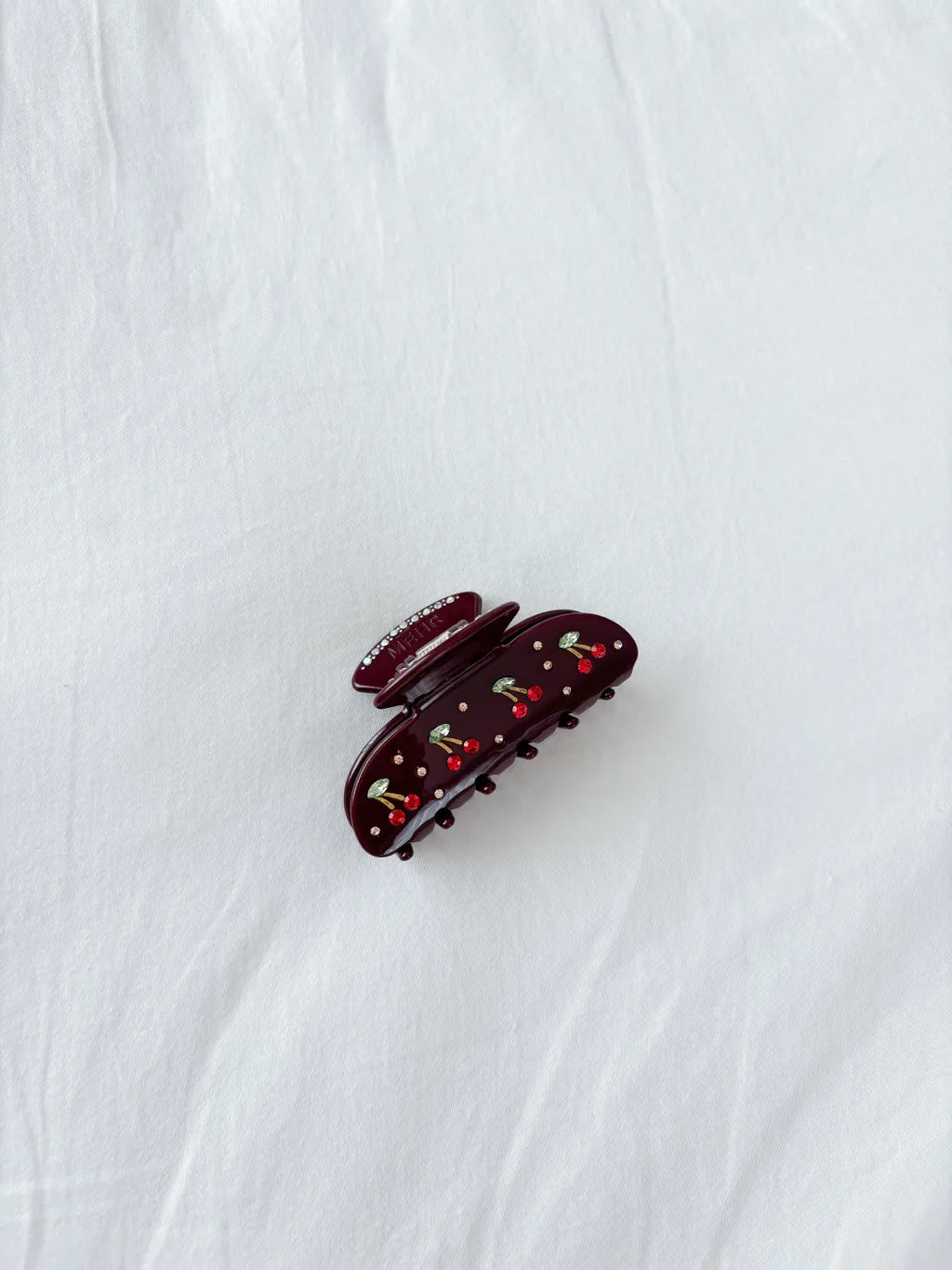 Charm Clip in Cherry pie