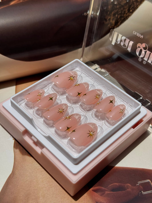Handmade Press-On Nails: The Latest Trend of 2023