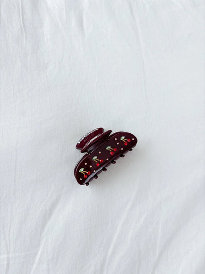 Charm Clip in Cherry pie